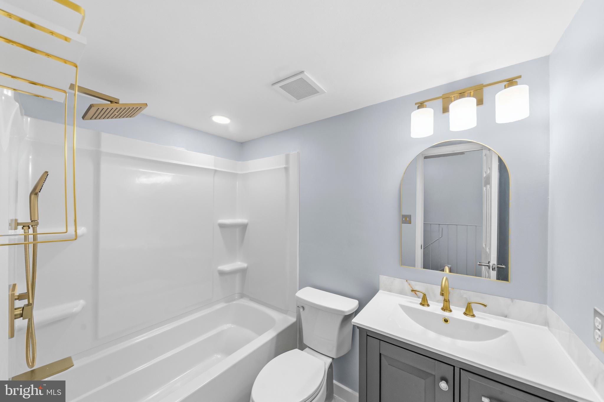 SHADOW OAK - Residential