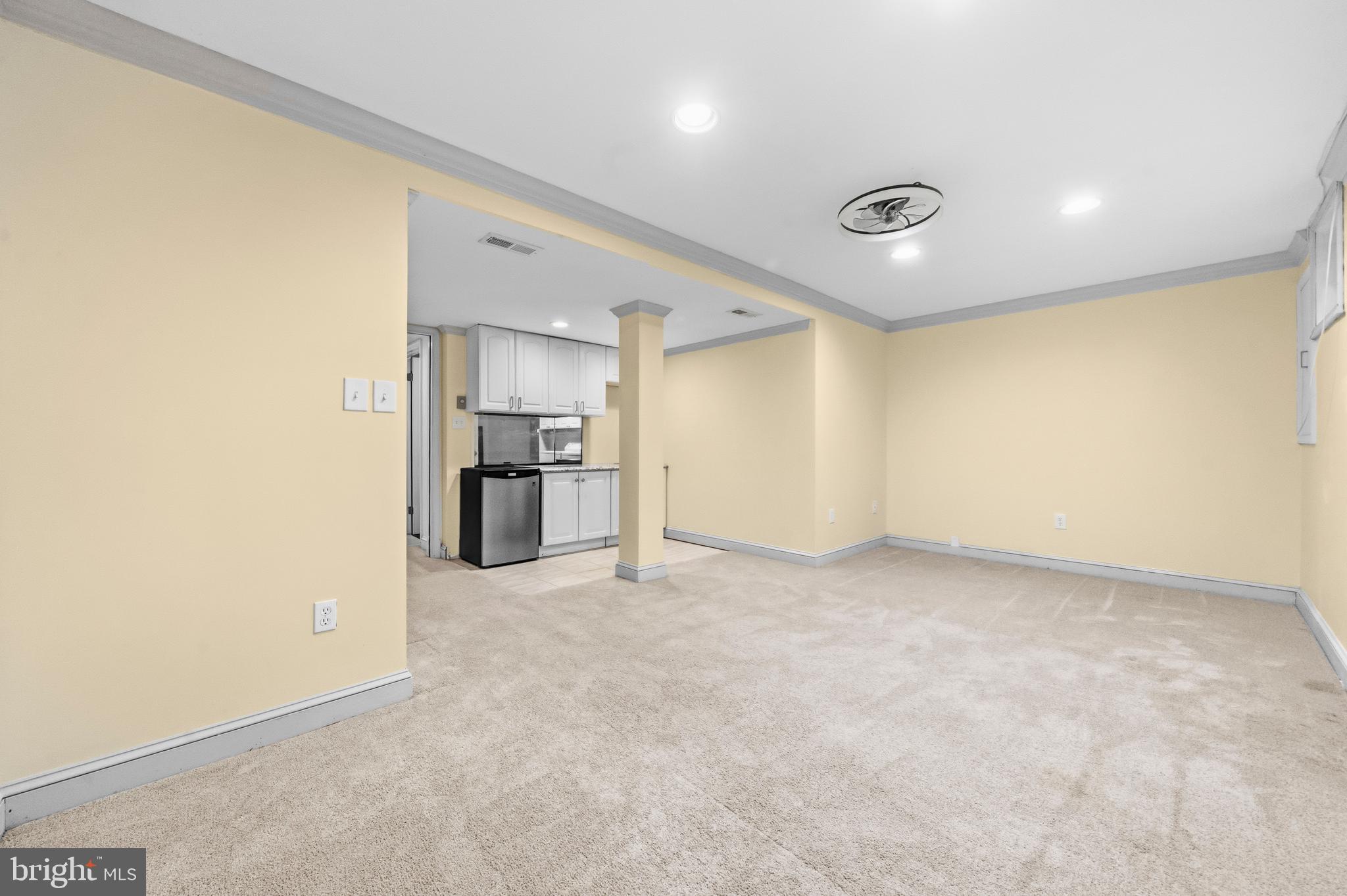 SHADOW OAK - Residential