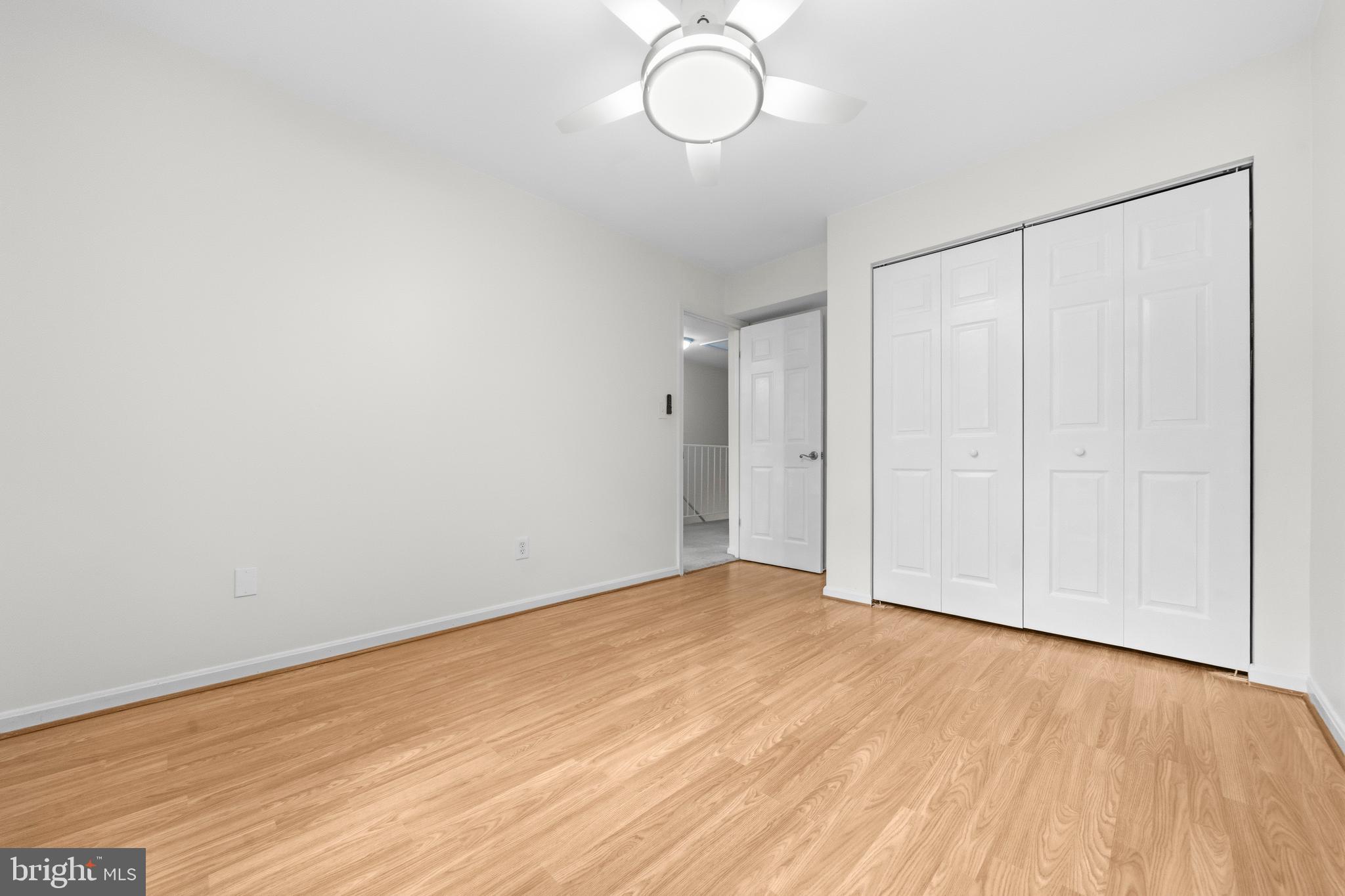 SHADOW OAK - Residential