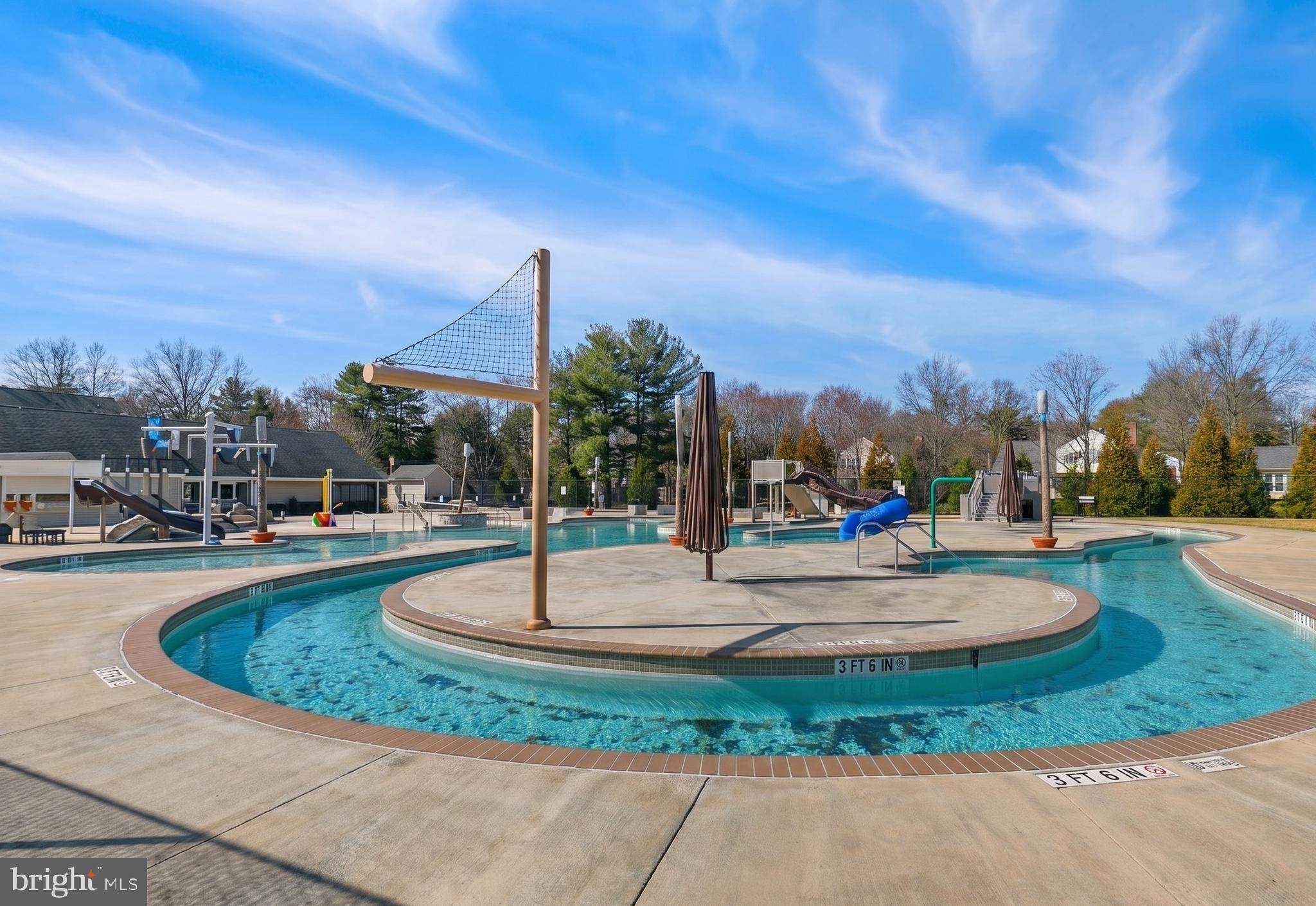 SHADOW OAK - Residential
