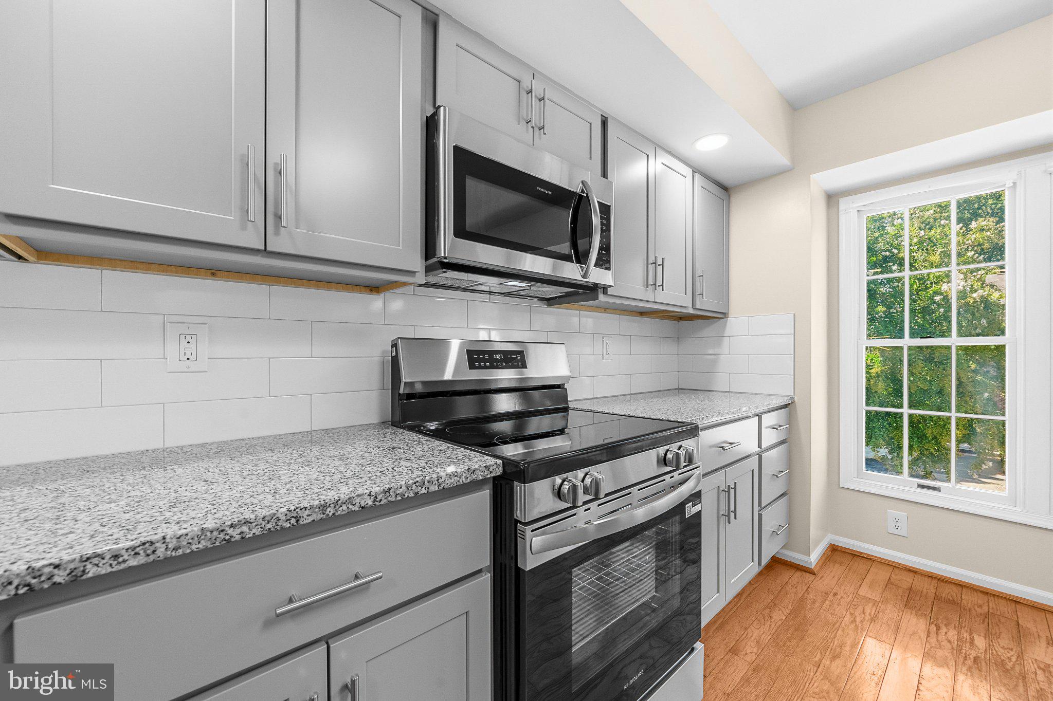 8733 BIRKENHEAD COURT