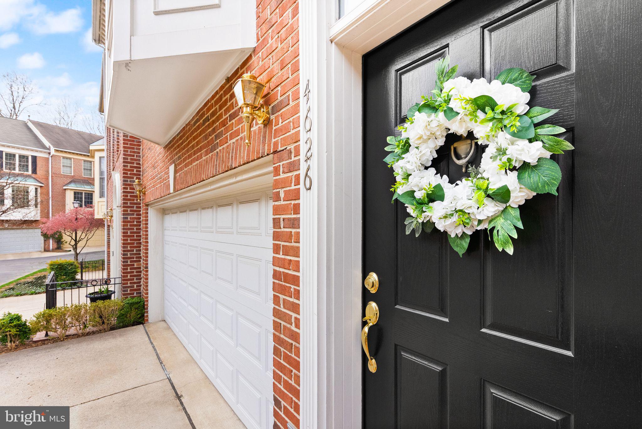 STONEGATE - Residential