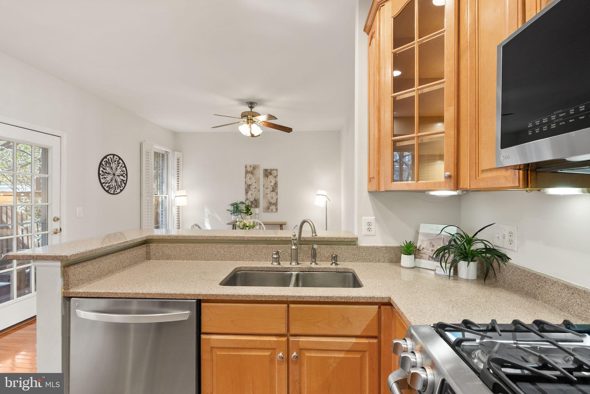 STONEGATE - Residential