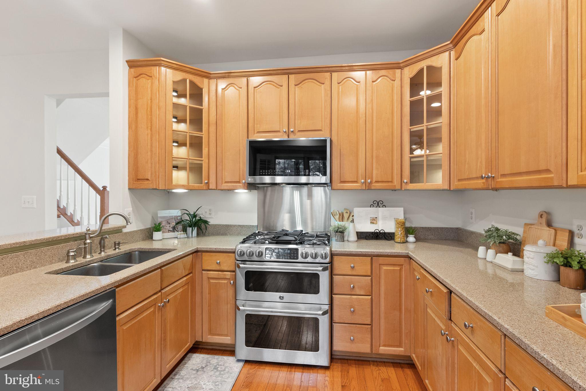 STONEGATE - Residential