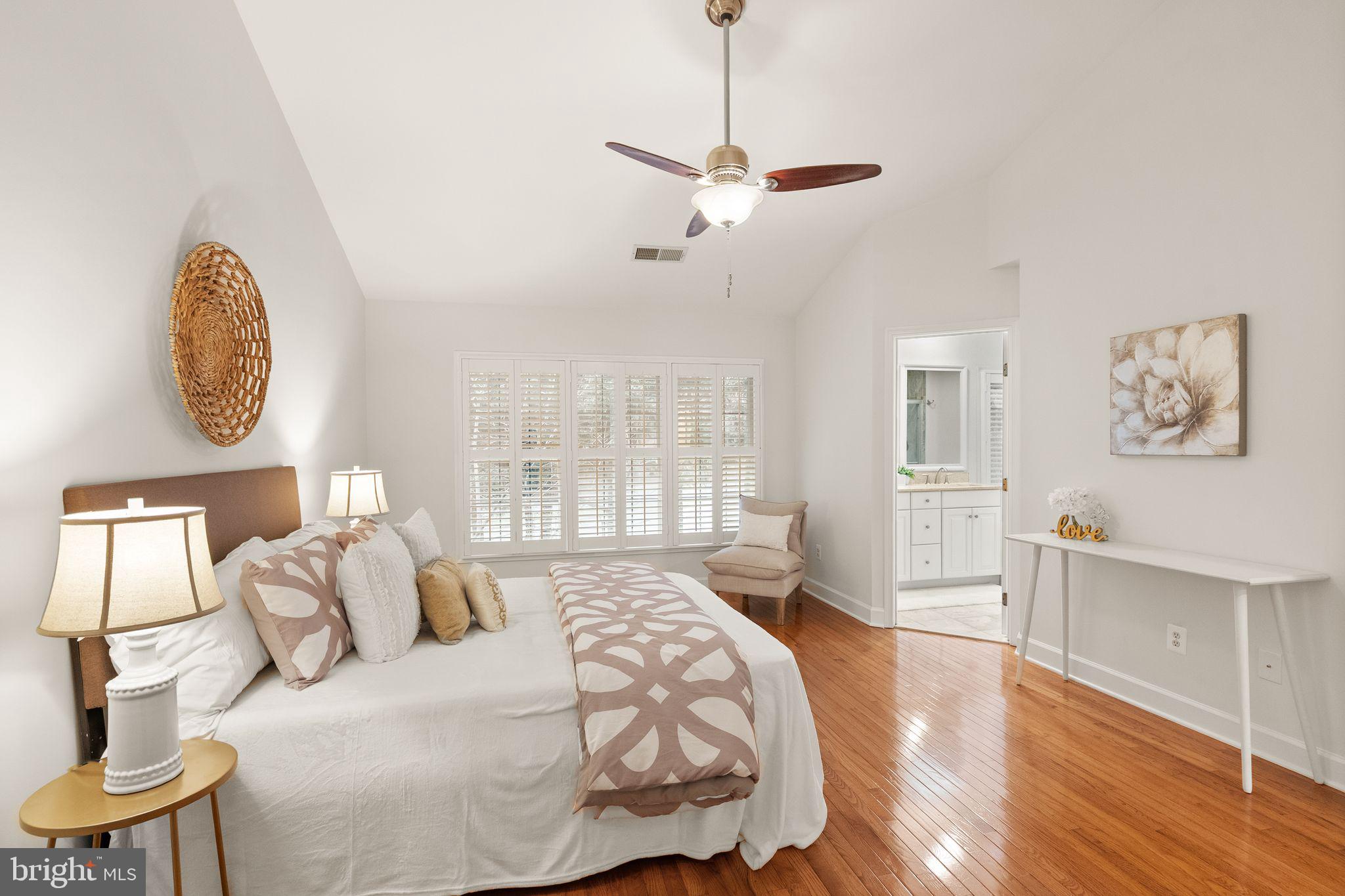 STONEGATE - Residential