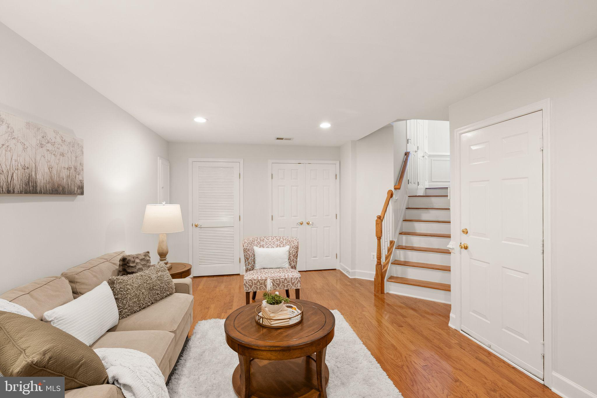 STONEGATE - Residential