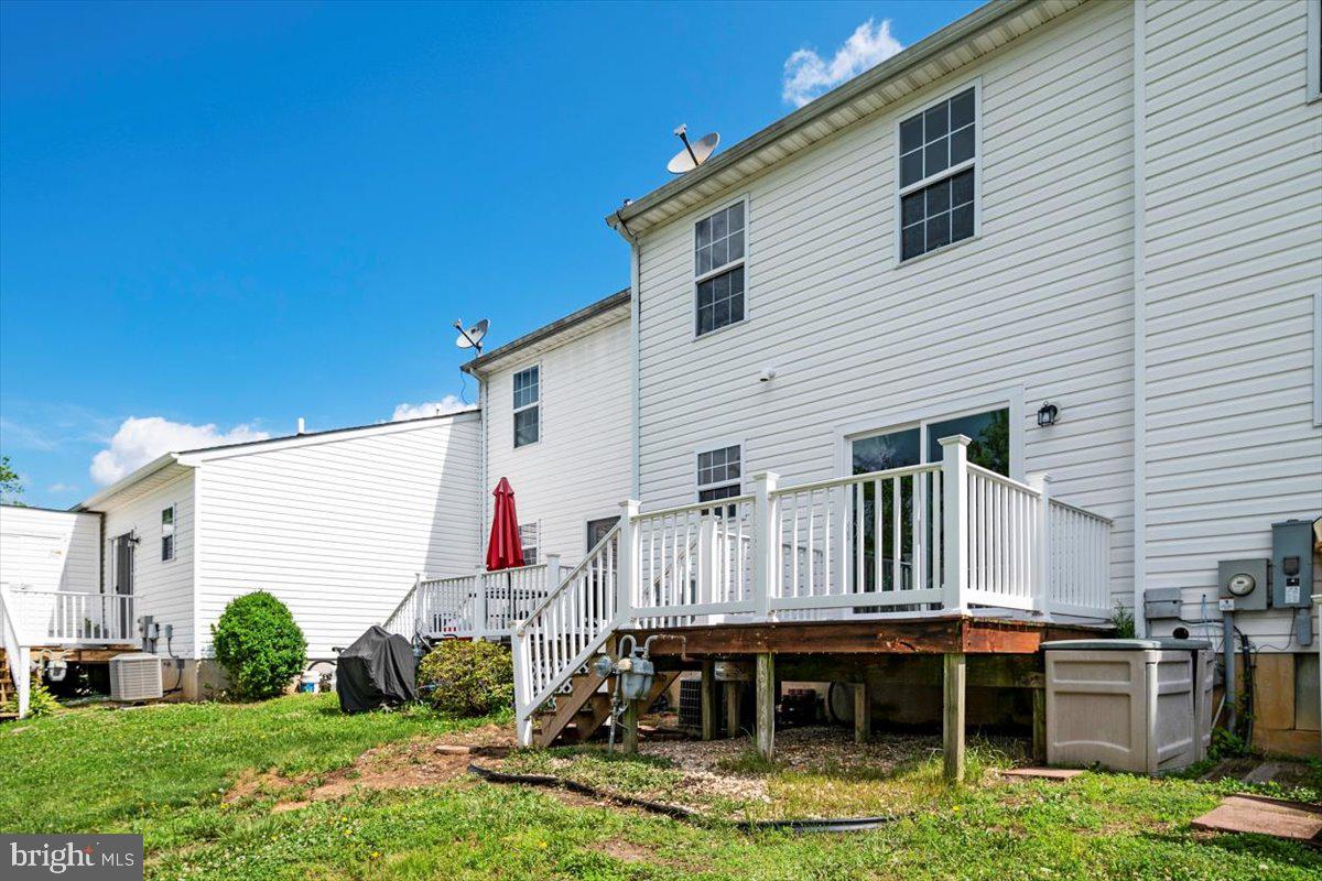 WAYLANDS - Residential