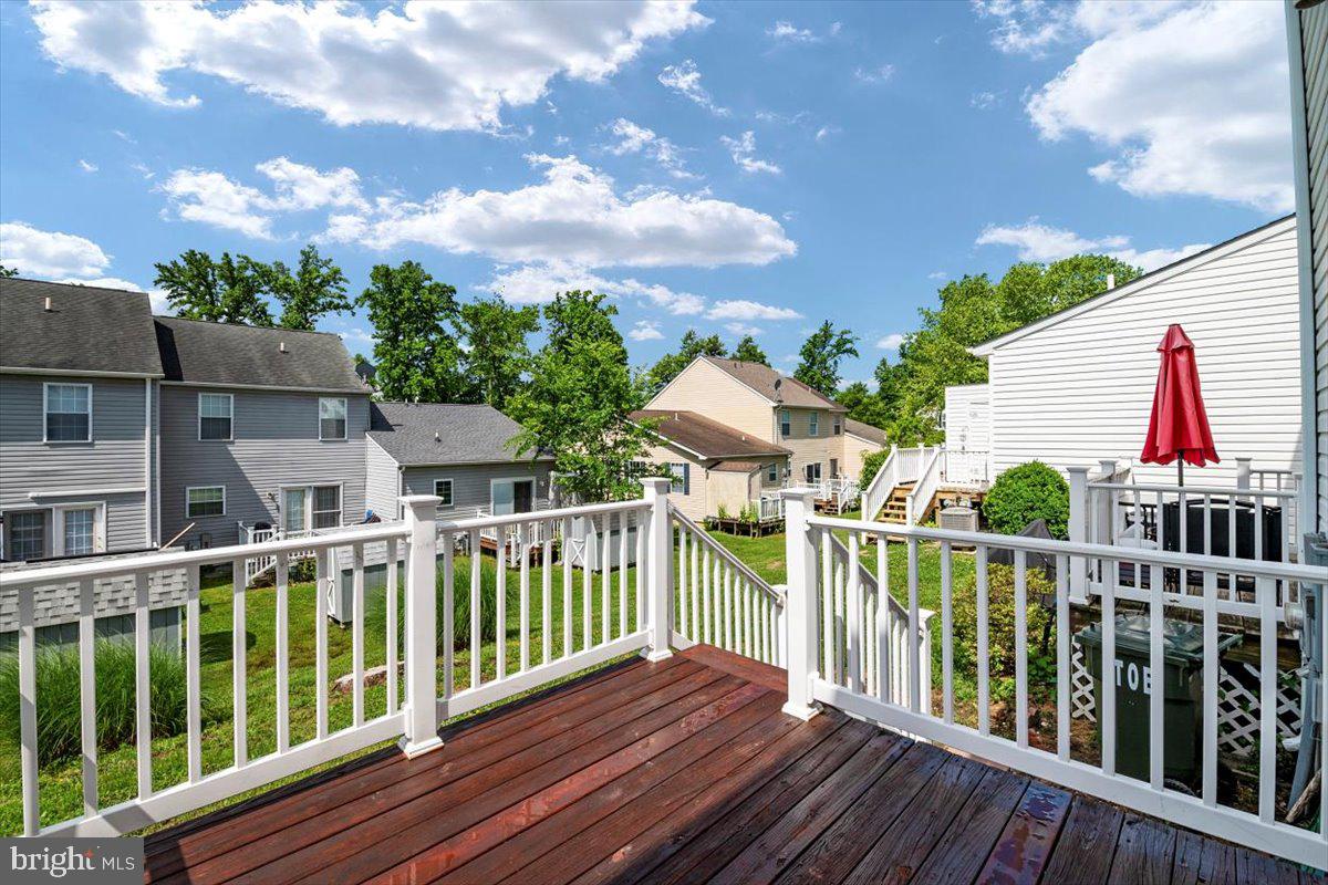 WAYLANDS - Residential