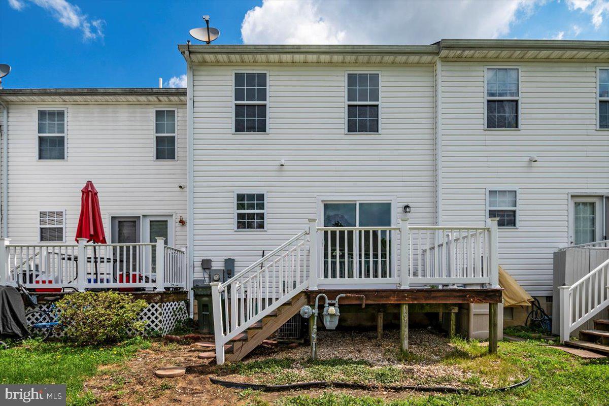 WAYLANDS - Residential