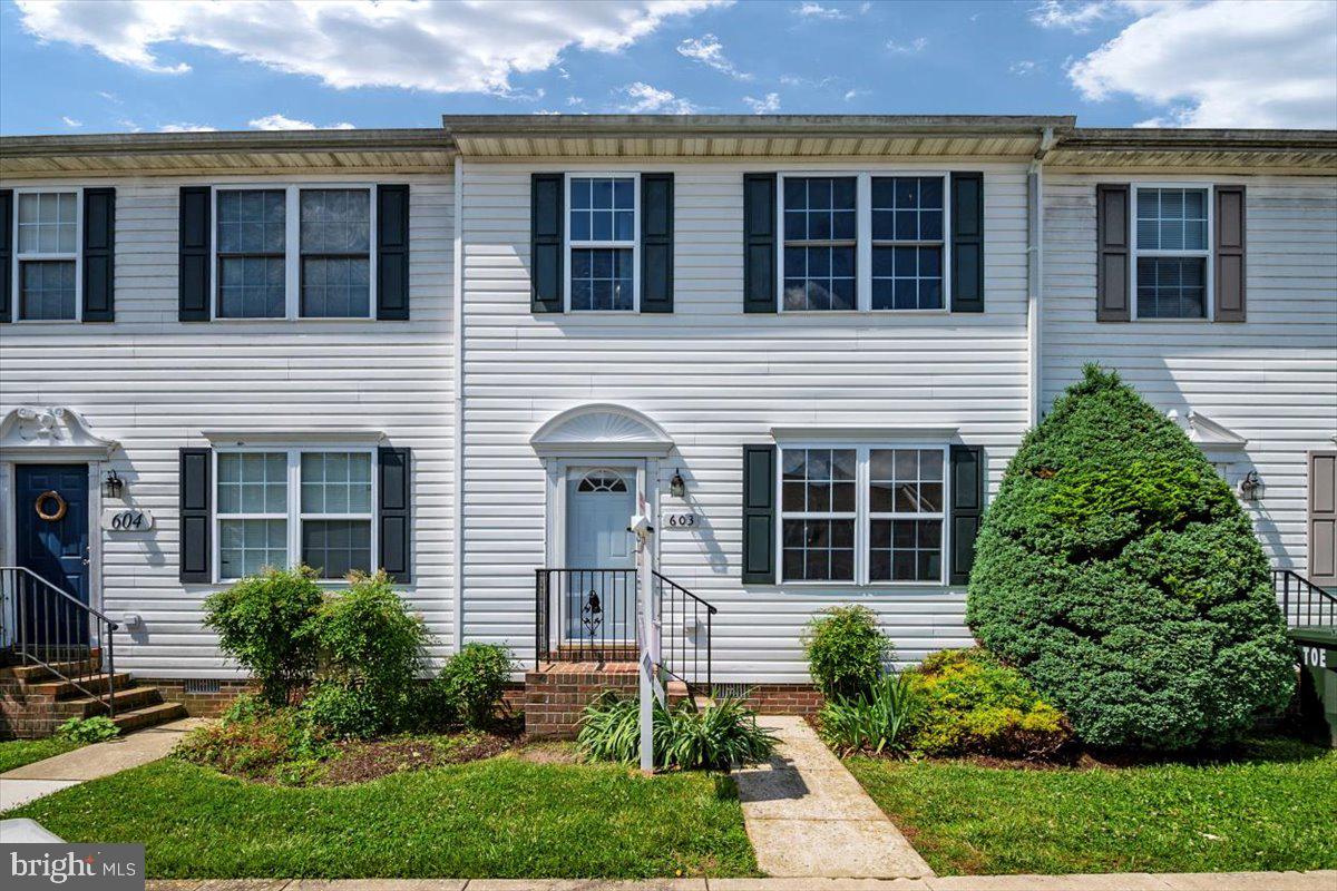 WAYLANDS - Residential