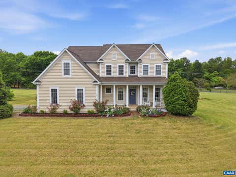 Homes For Sale - 172 Glebe Ln Ln<br/> SCOTTSVILLE, VA 24590