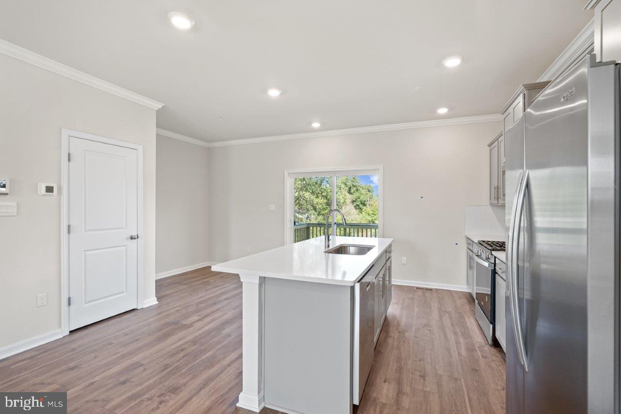 SPRING HILLS - Residential