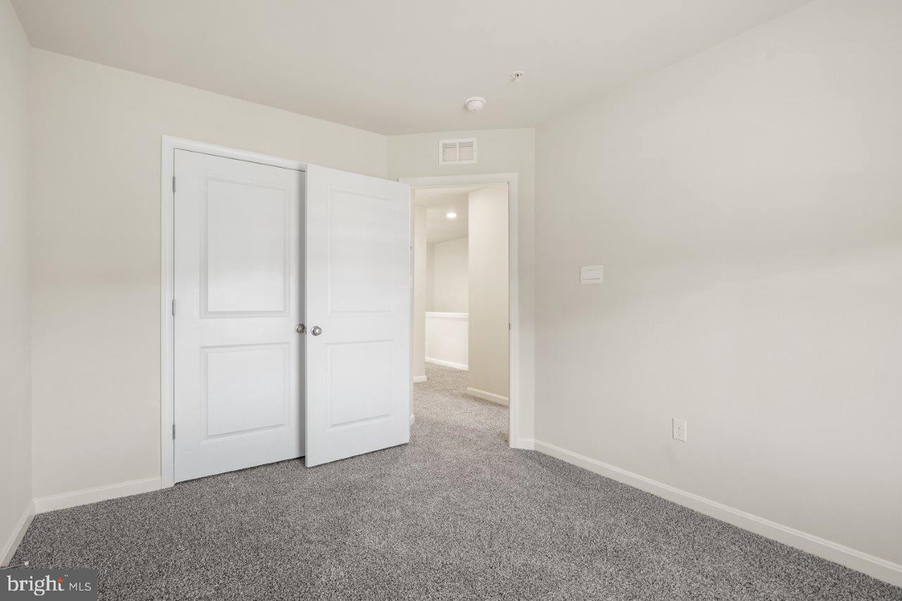 SPRING HILLS - Residential