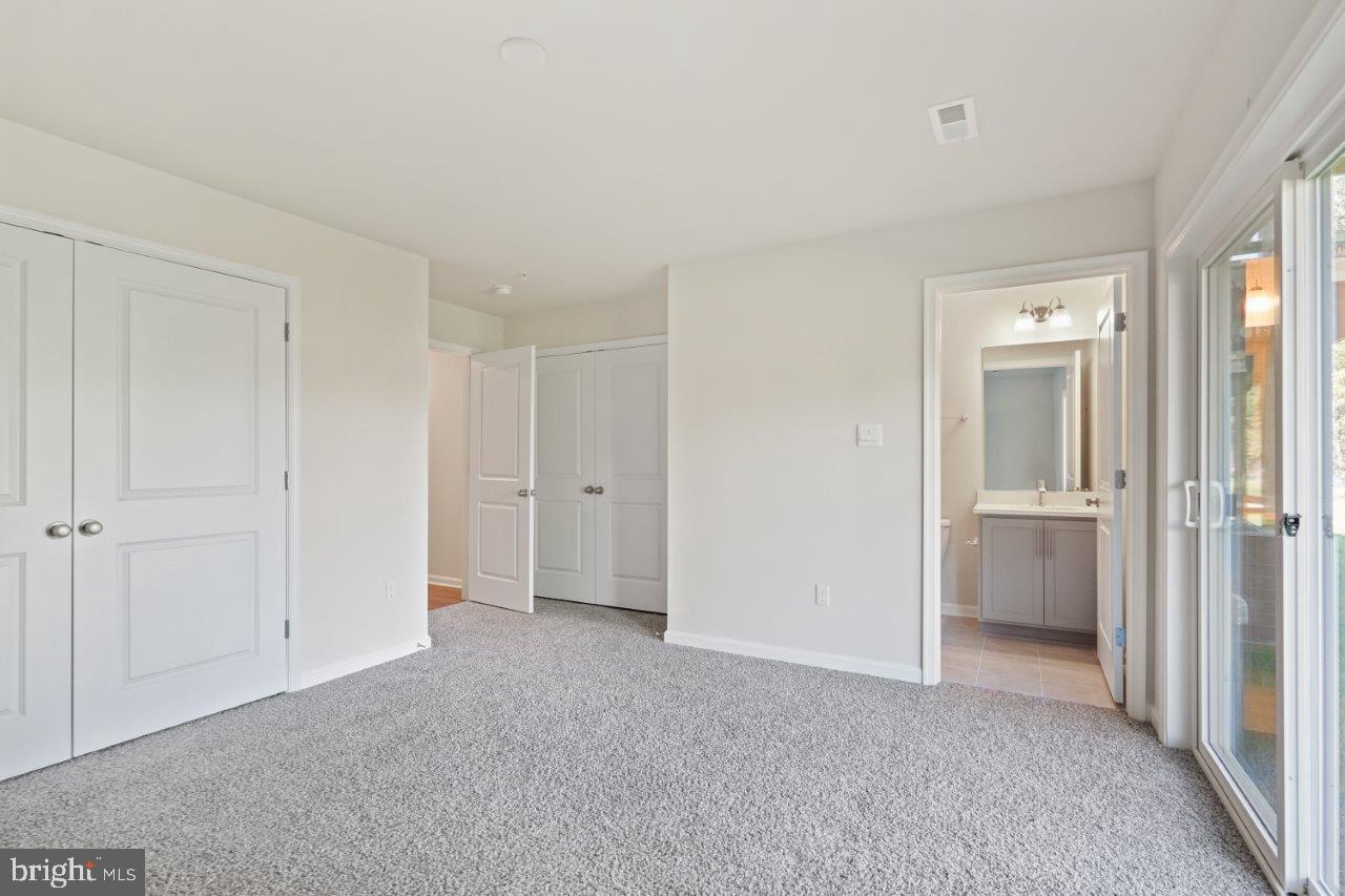 SPRING HILLS - Residential