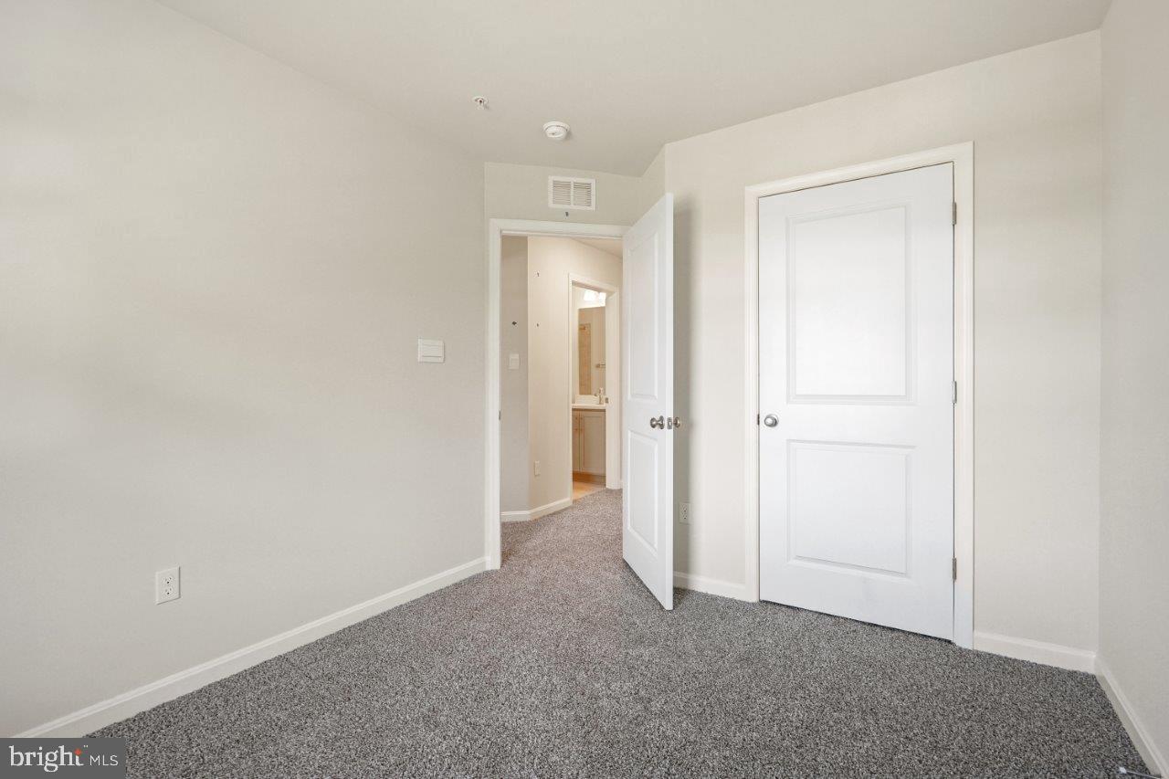 SPRING HILLS - Residential