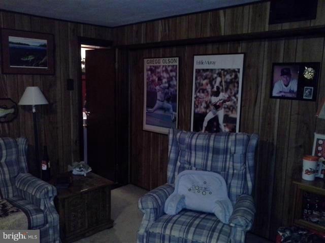 FOX RIDGE MANOR - Residential Lease