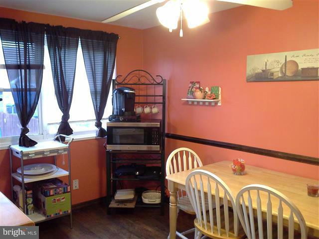 FOX RIDGE MANOR - Residential Lease