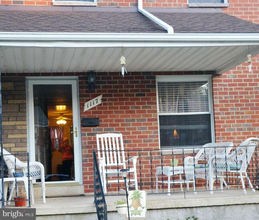 WELL MAINTAINED TOWN HOME, A MUST TO SEE, move in ready PRICE REDUCED WILL GO QUICK.