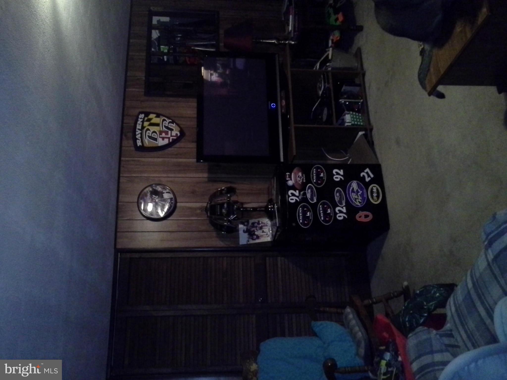 FOX RIDGE MANOR - Residential Lease