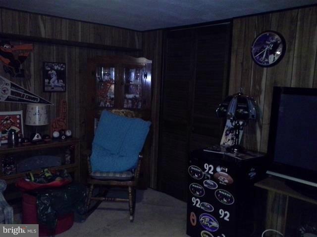 FOX RIDGE MANOR - Residential Lease