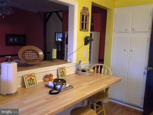 FOX RIDGE MANOR - Residential Lease