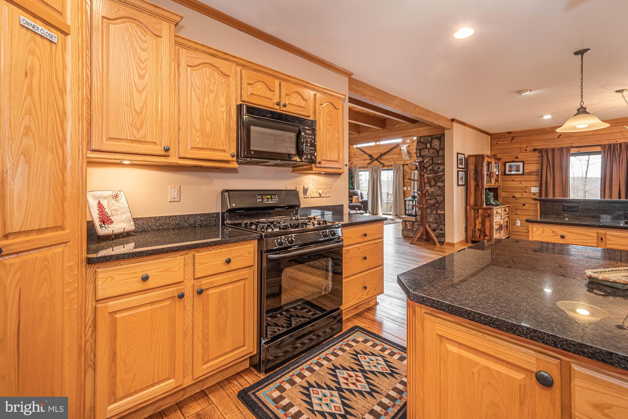 DEEP CREEK HIGHLANDS - Residential