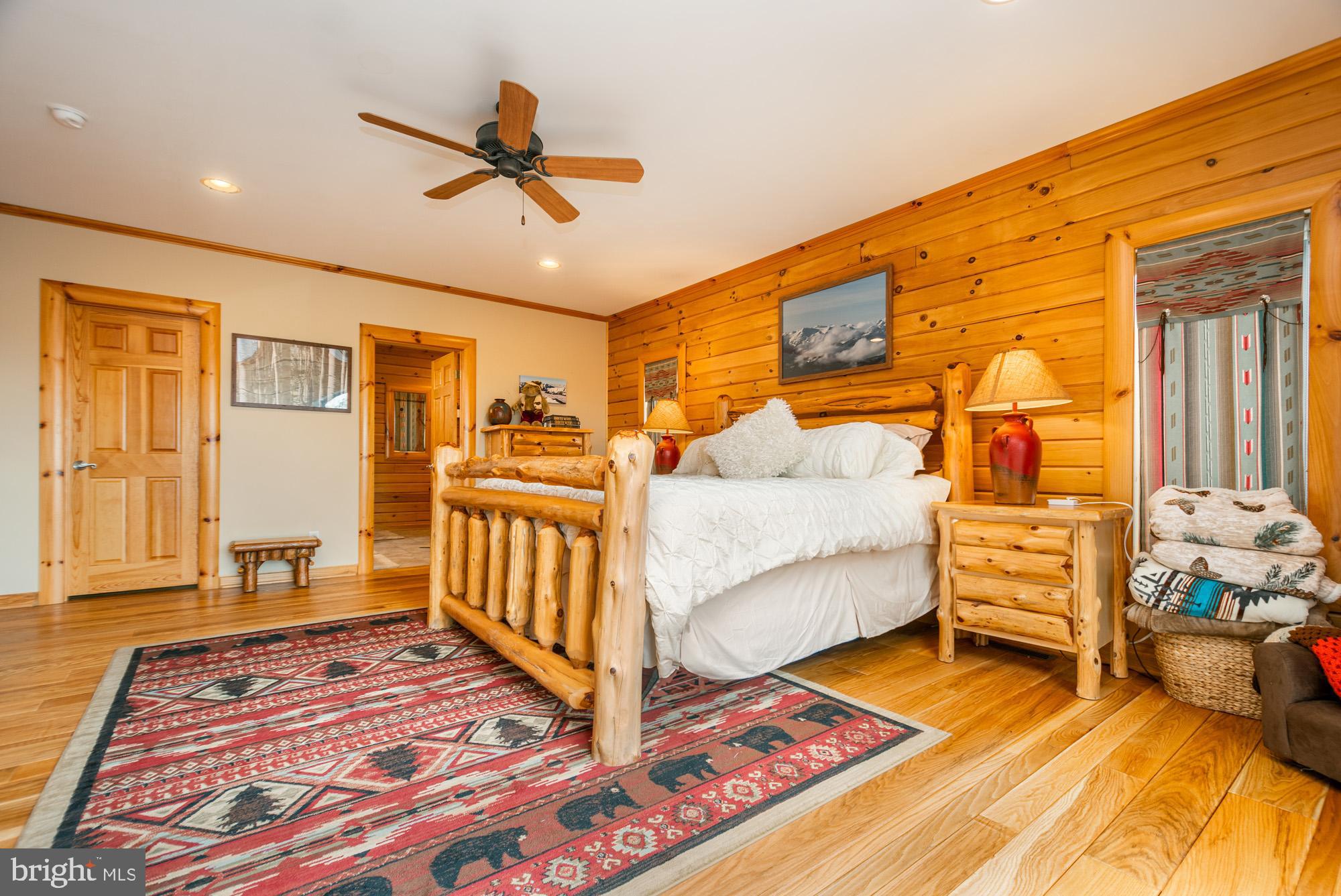 DEEP CREEK HIGHLANDS - Residential