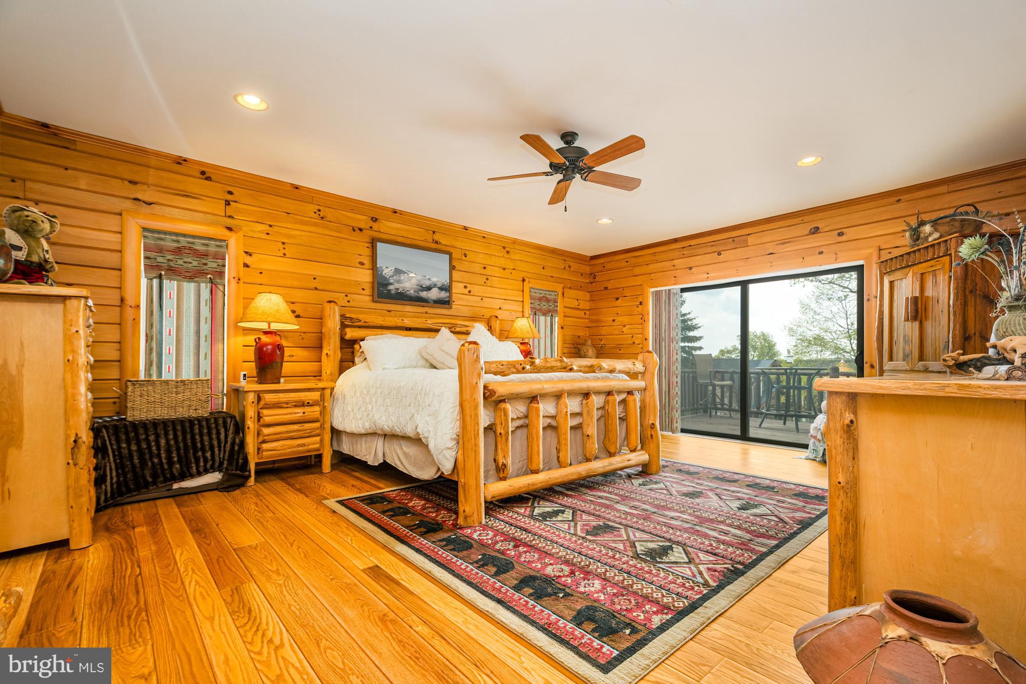 DEEP CREEK HIGHLANDS - Residential