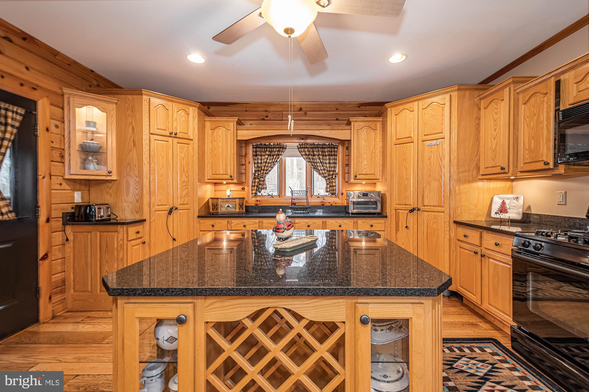 DEEP CREEK HIGHLANDS - Residential