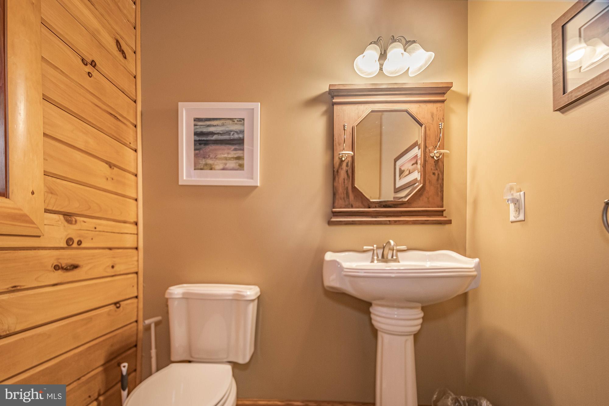 DEEP CREEK HIGHLANDS - Residential