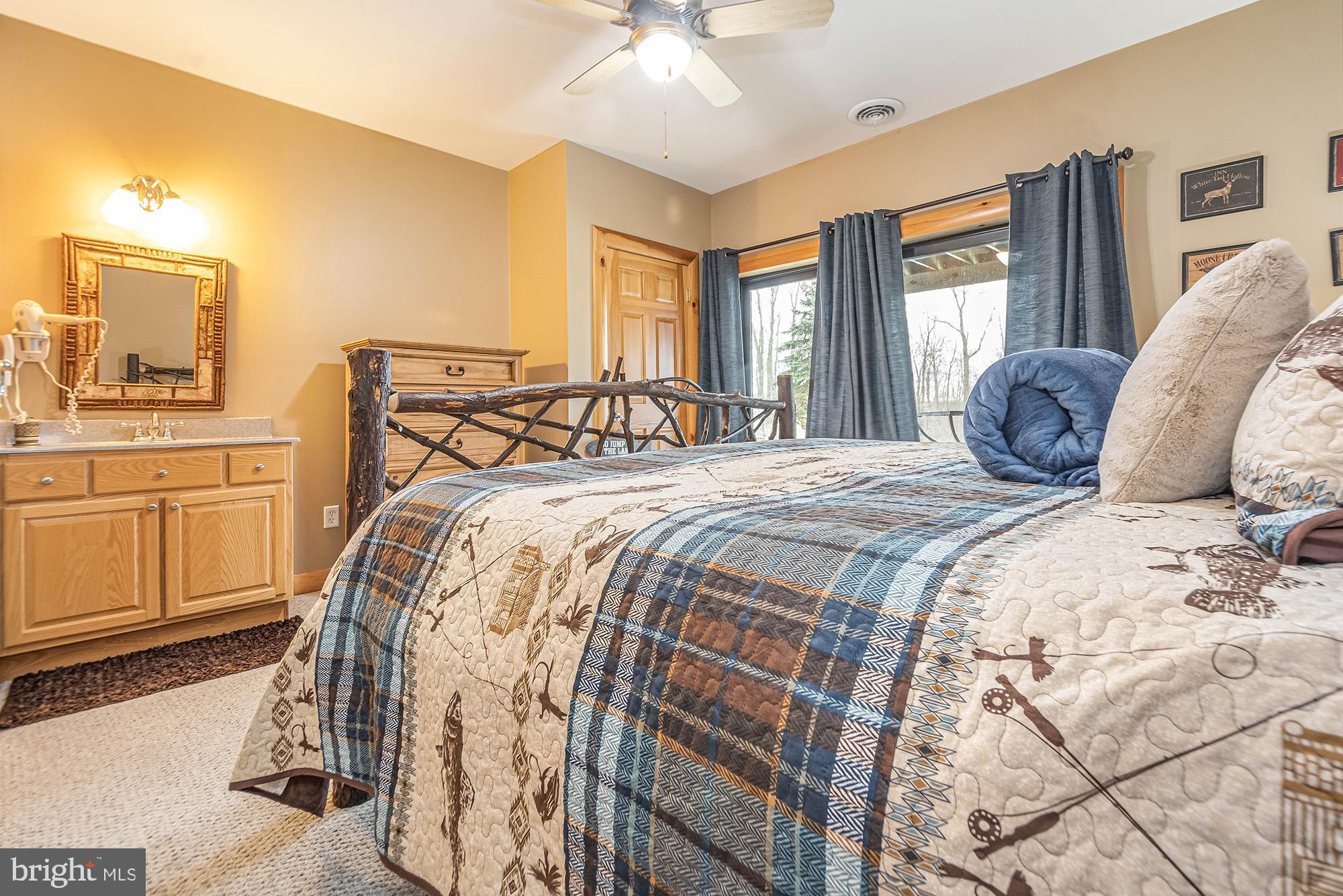 DEEP CREEK HIGHLANDS - Residential