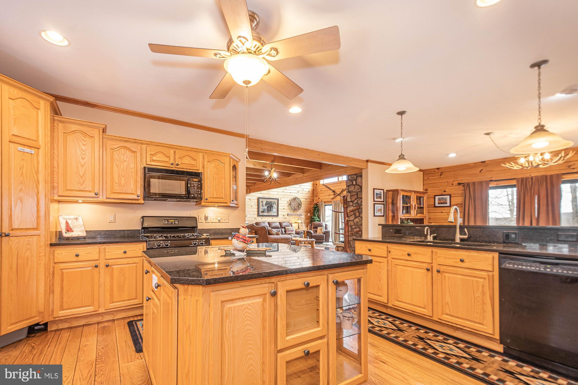 DEEP CREEK HIGHLANDS - Residential