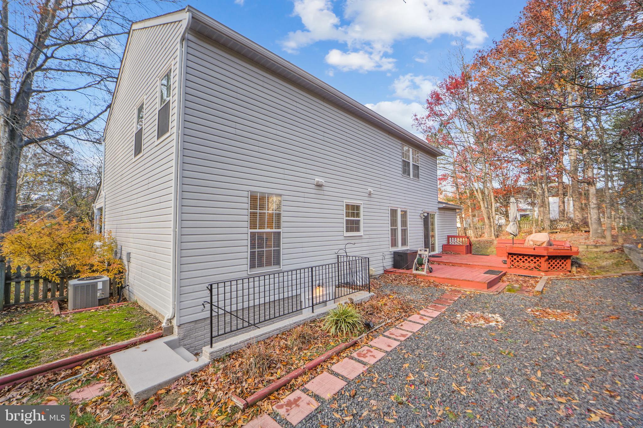 NORTHRIDGE PLAT 32 - Residential