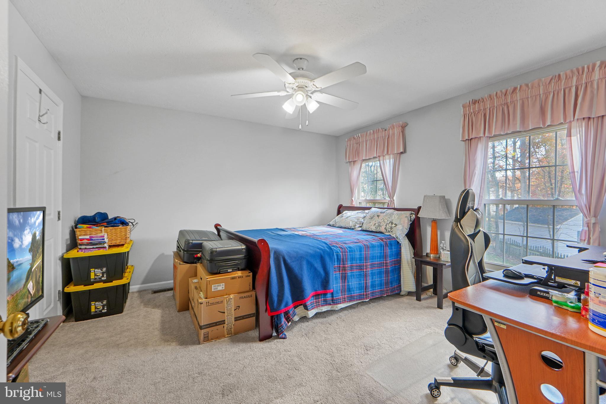 NORTHRIDGE PLAT 32 - Residential