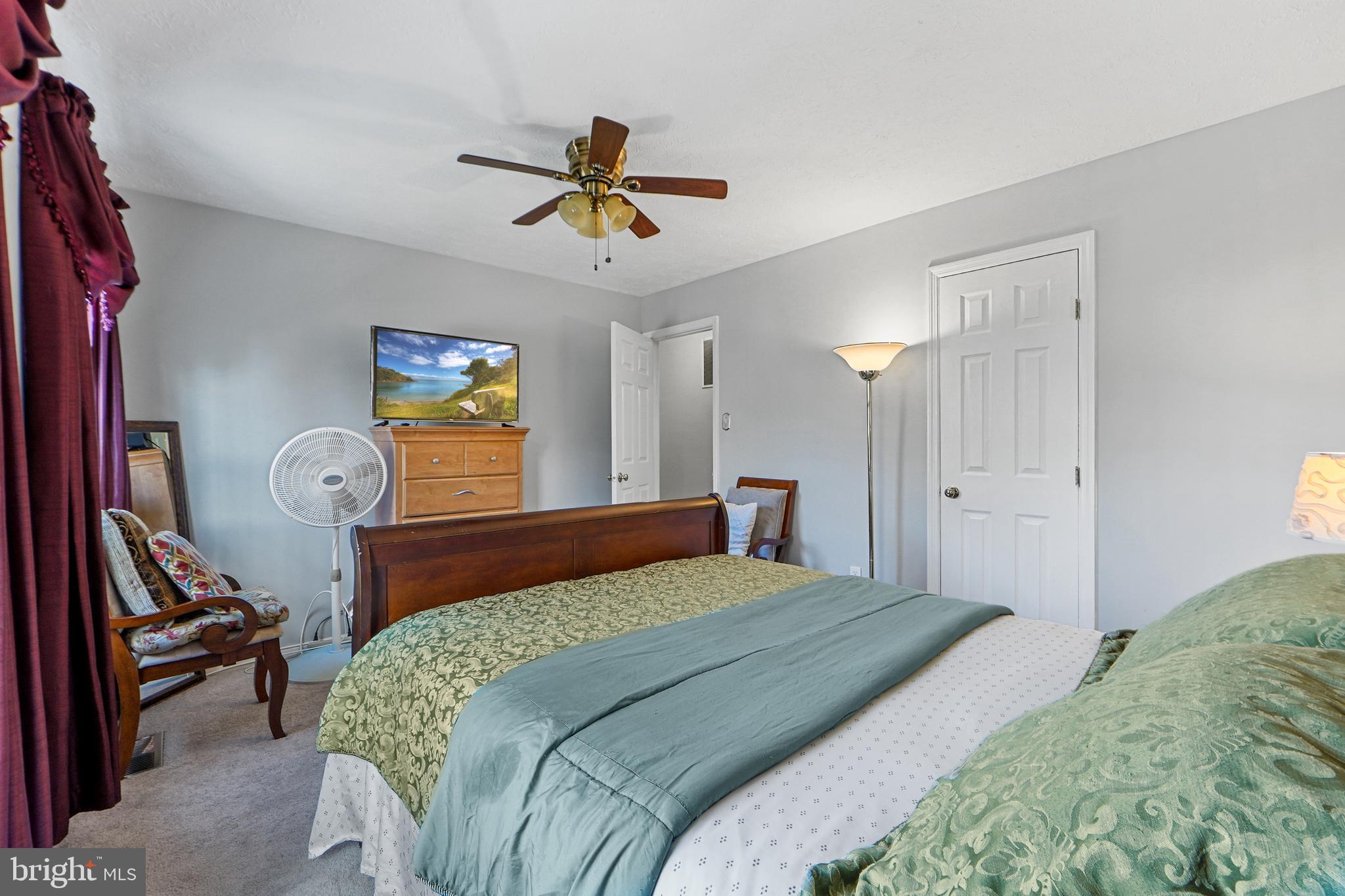 NORTHRIDGE PLAT 32 - Residential