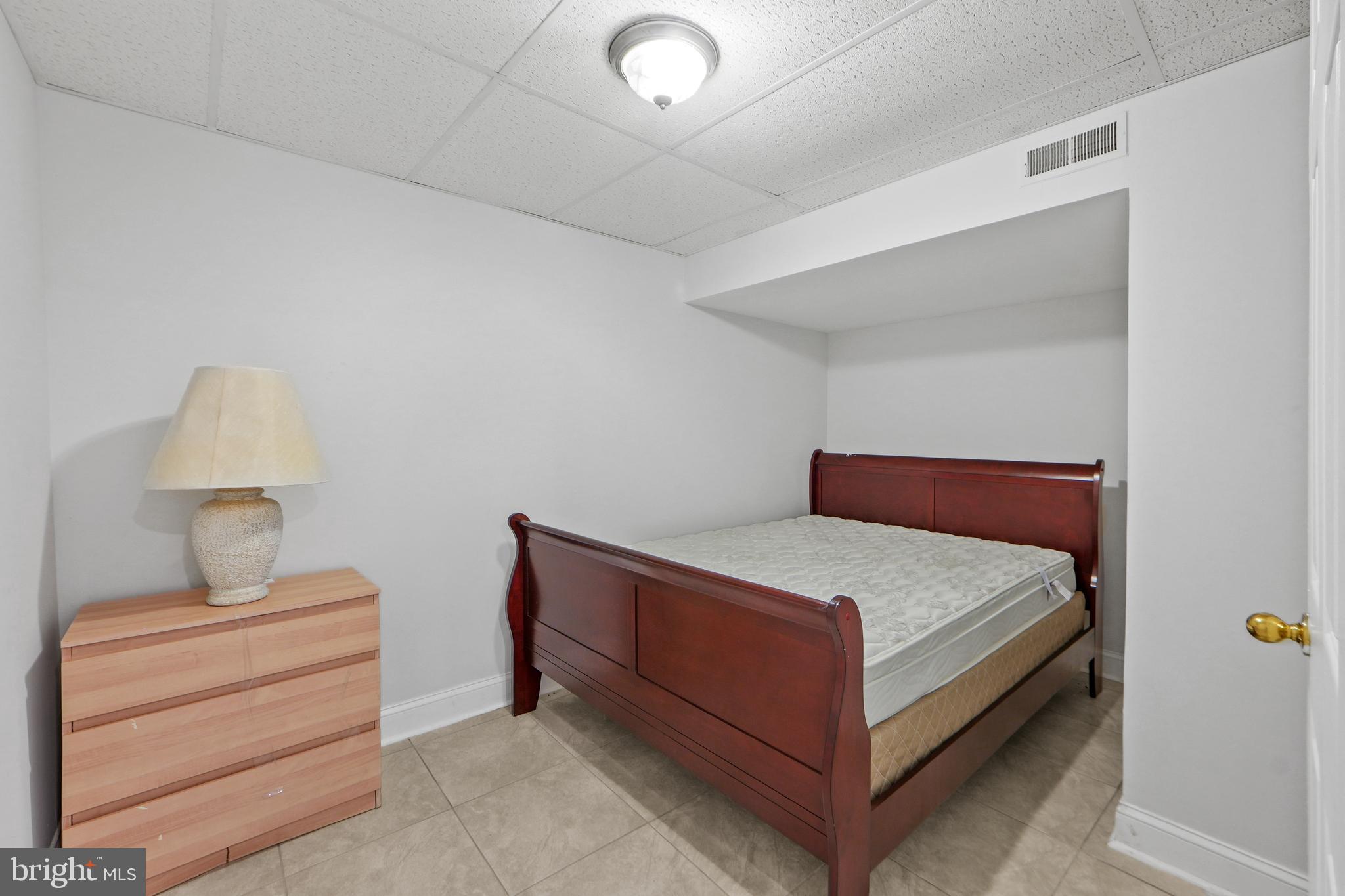 NORTHRIDGE PLAT 32 - Residential