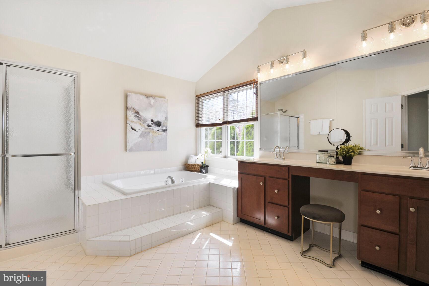 RIVER BANK WOODS - Residential