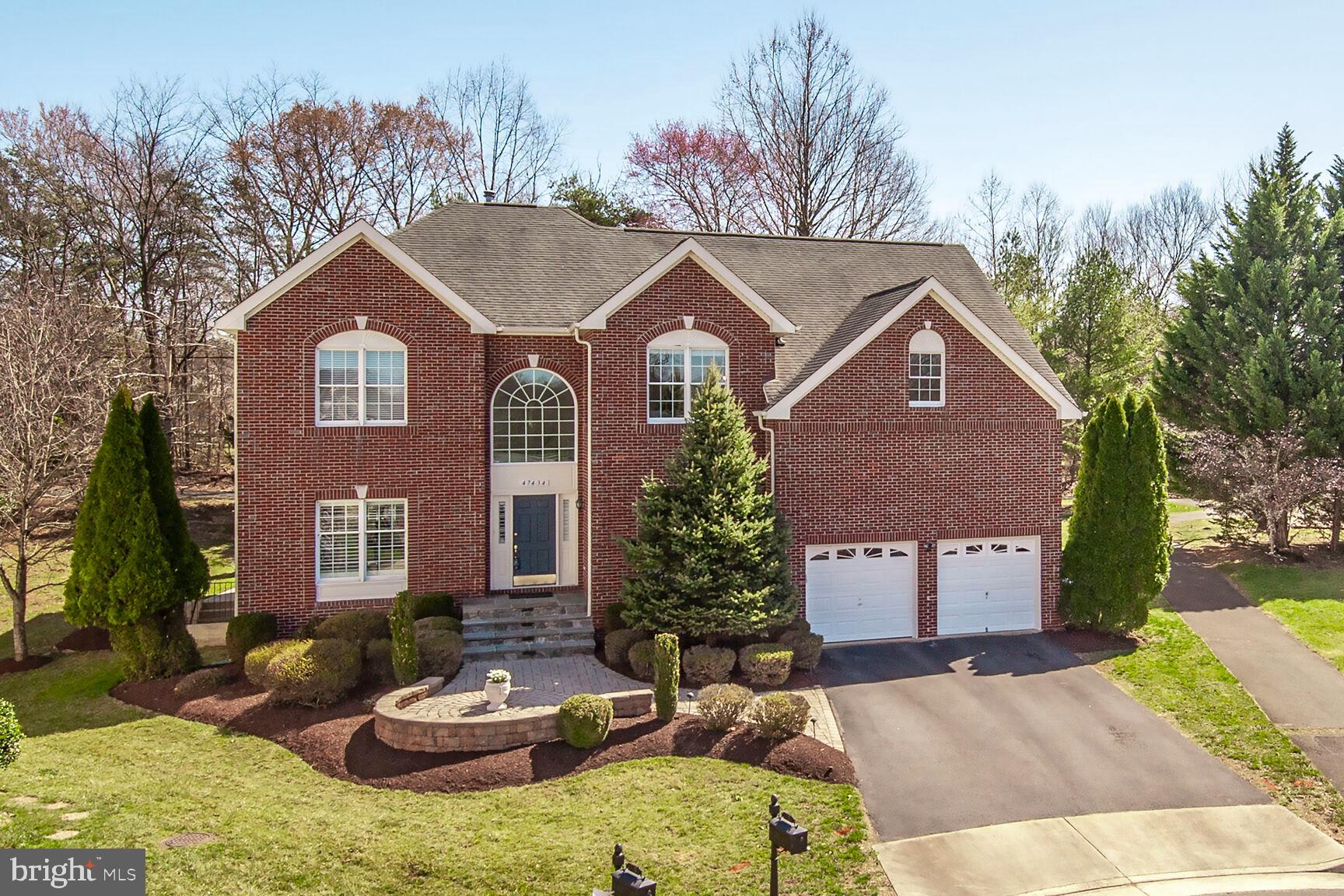 RIVER BANK WOODS - Residential