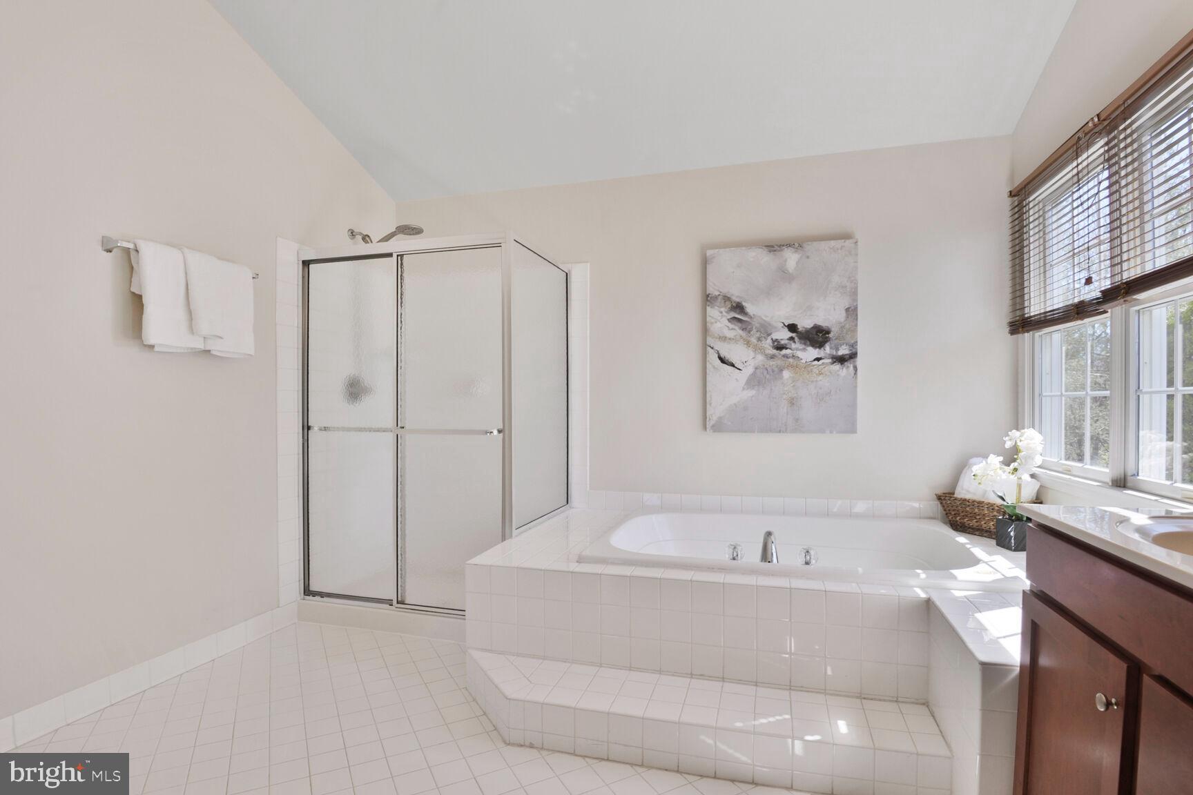 RIVER BANK WOODS - Residential