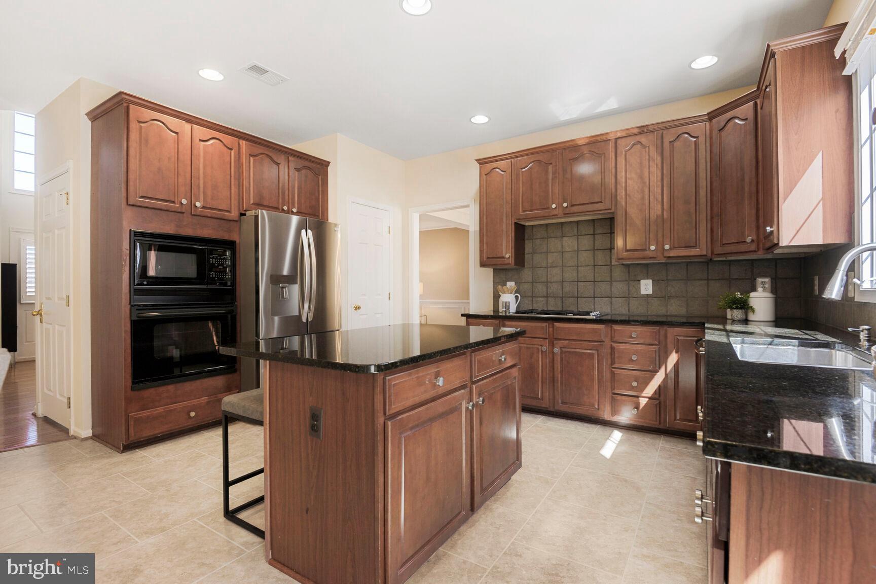 RIVER BANK WOODS - Residential