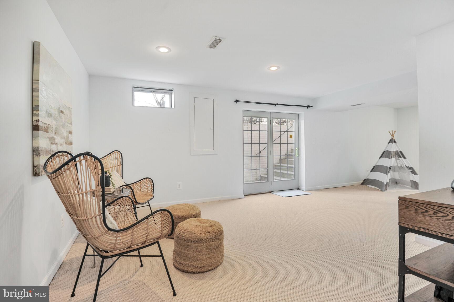 RIVER BANK WOODS - Residential