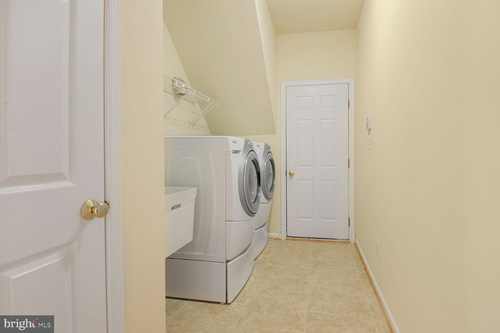 RIVER BANK WOODS - Residential