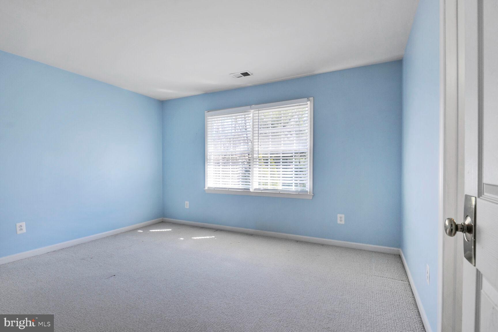 RIVER BANK WOODS - Residential