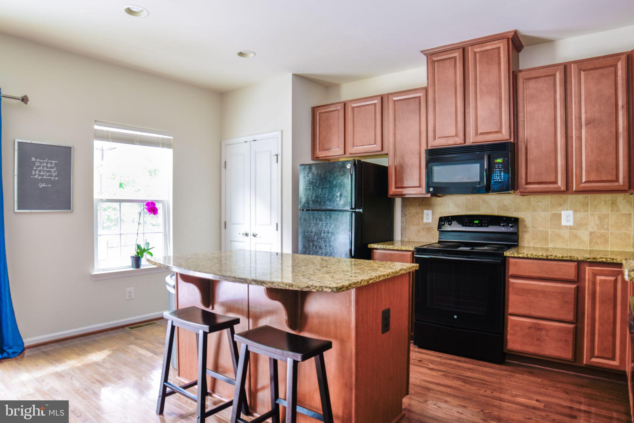 LAFAYETTE CROSSING - Residential