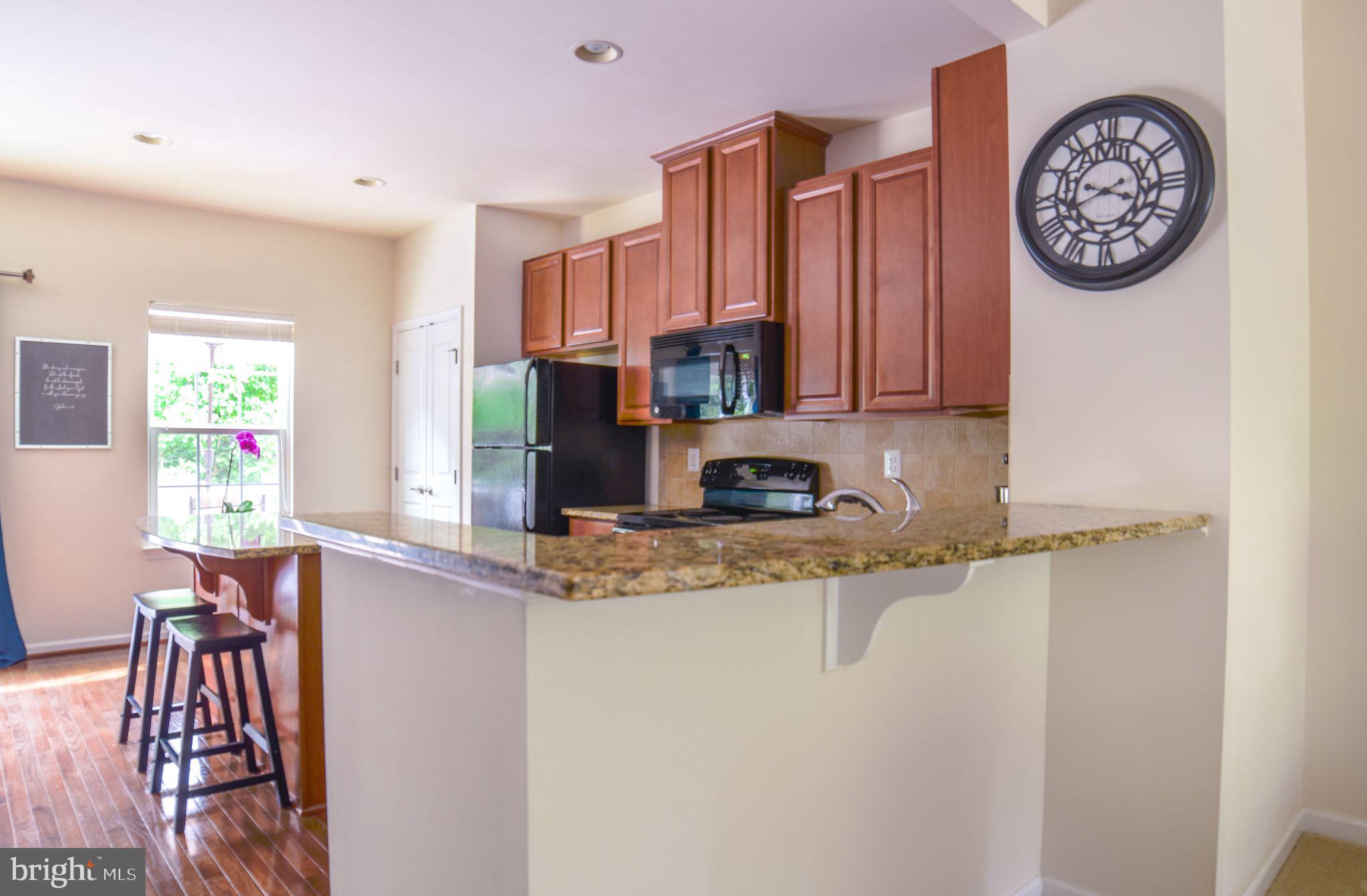 LAFAYETTE CROSSING - Residential