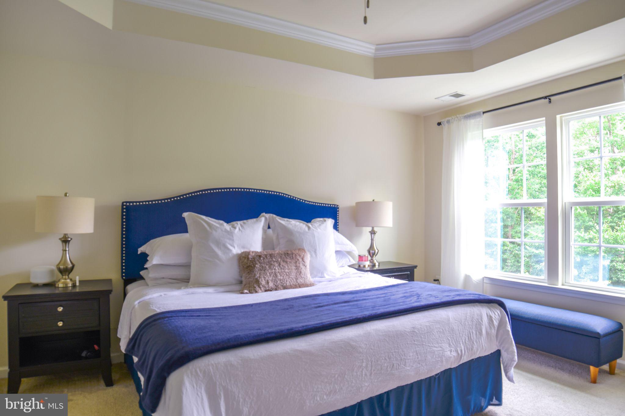 LAFAYETTE CROSSING - Residential