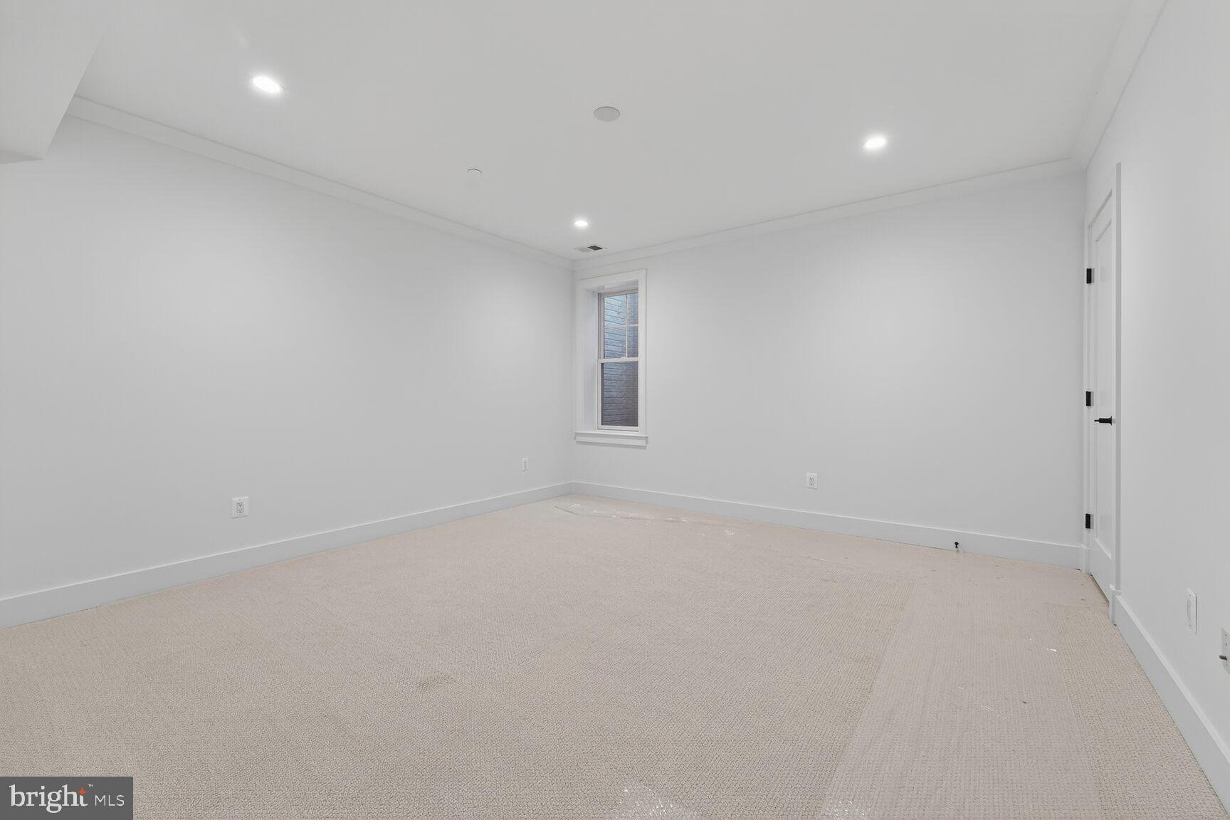 HUNTINGTON TERRACE - Residential