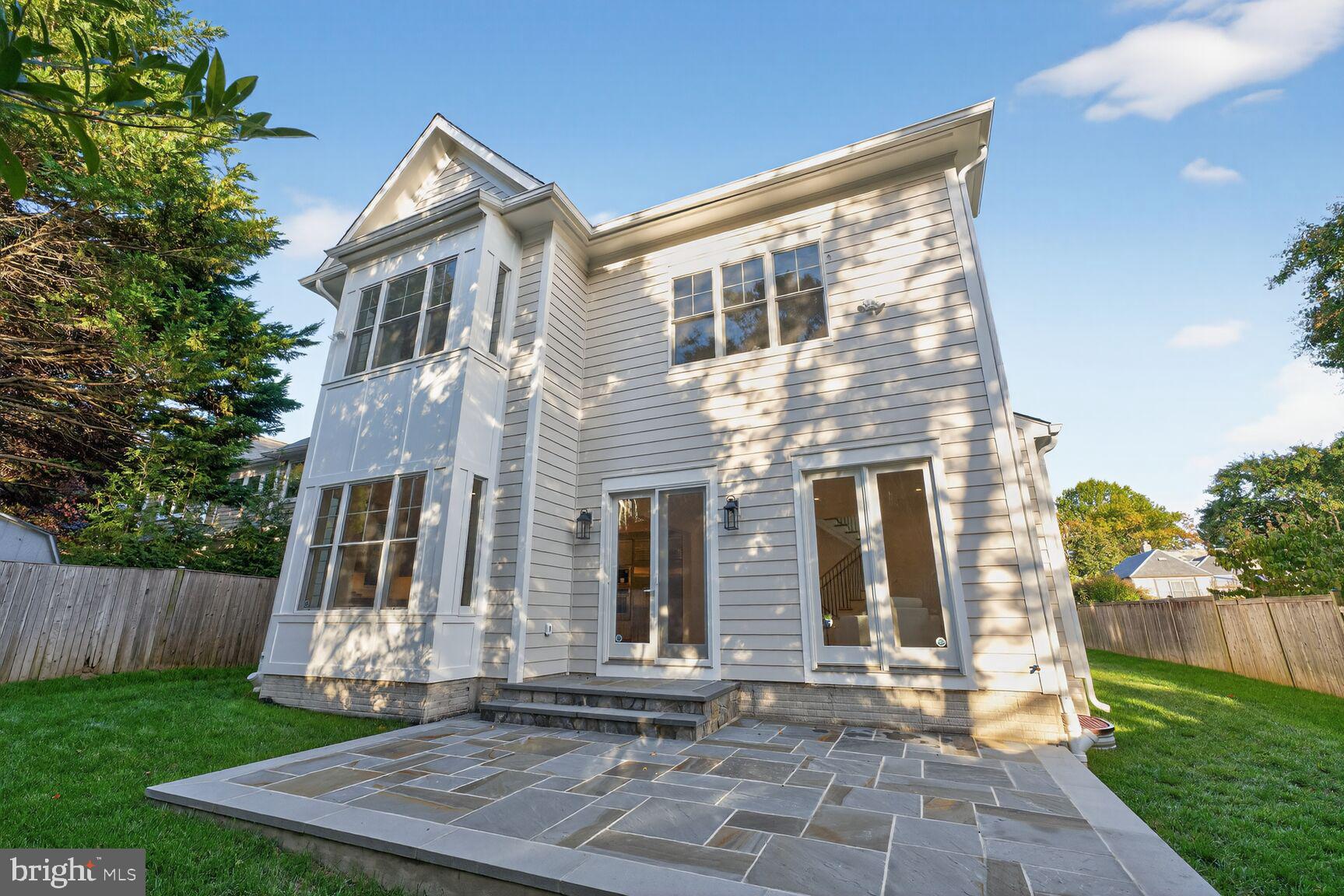 HUNTINGTON TERRACE - Residential