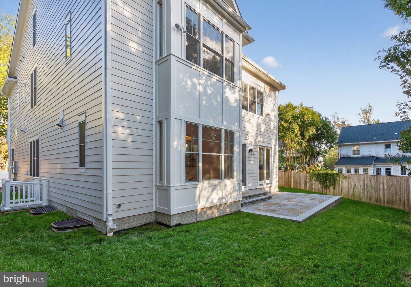 HUNTINGTON TERRACE - Residential