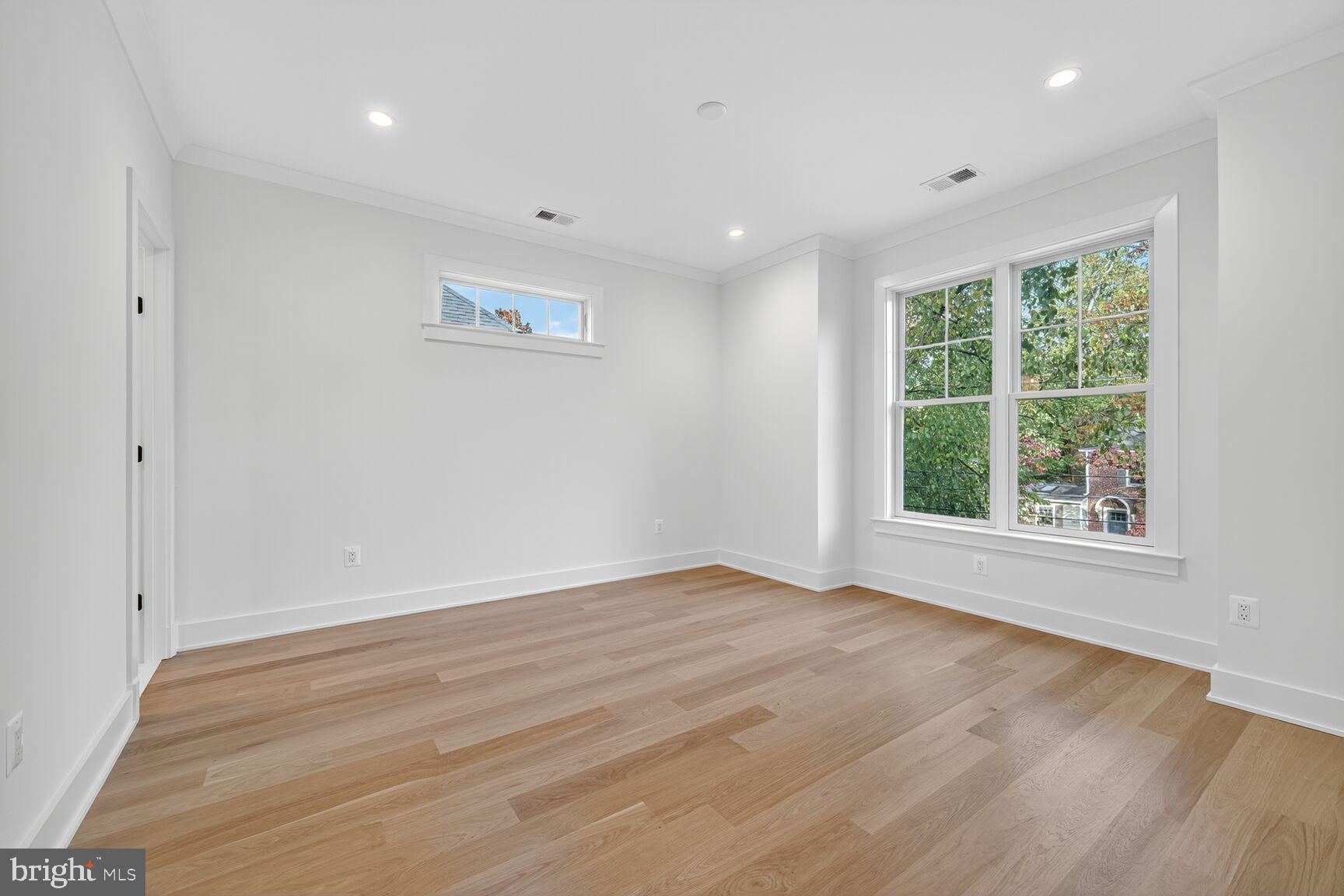 HUNTINGTON TERRACE - Residential